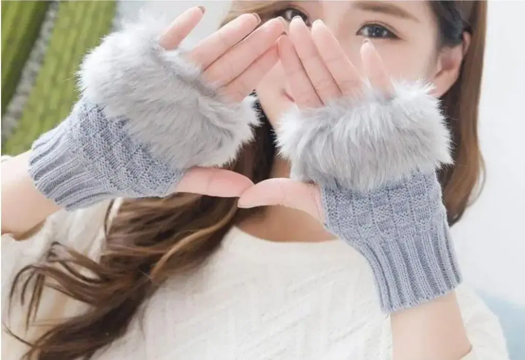 2 Pcs Blended Textured Fingerless Gloves.webp